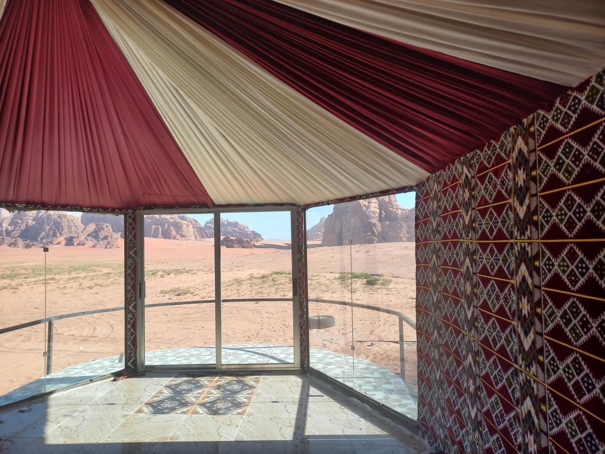 Joy To Wadi Rum Camera foto